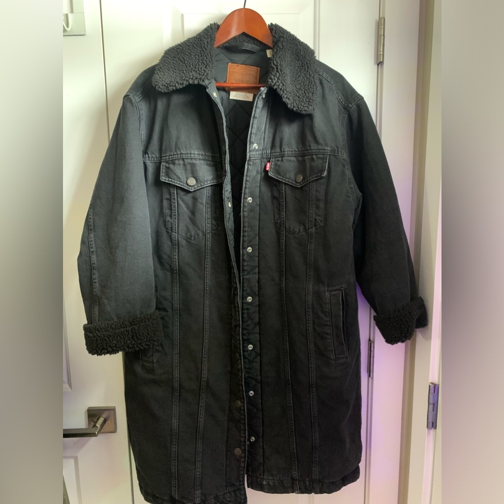 Levi’s longline quilted trucker jacket size M